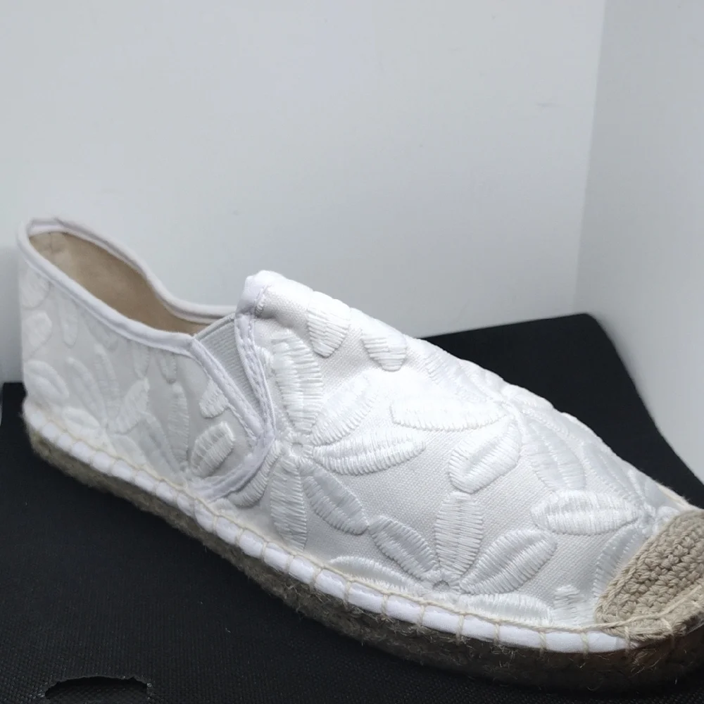 White Floral Lace Slip On Espadrilles Shoes Size 7